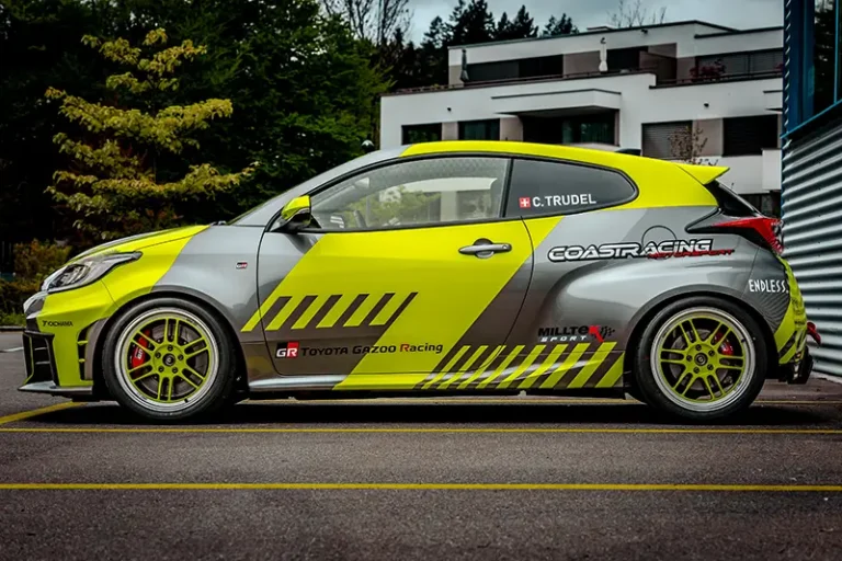 Übersicht der Sponsoren von Coast Racing mit Logos verschiedener Partner und Unterstützer